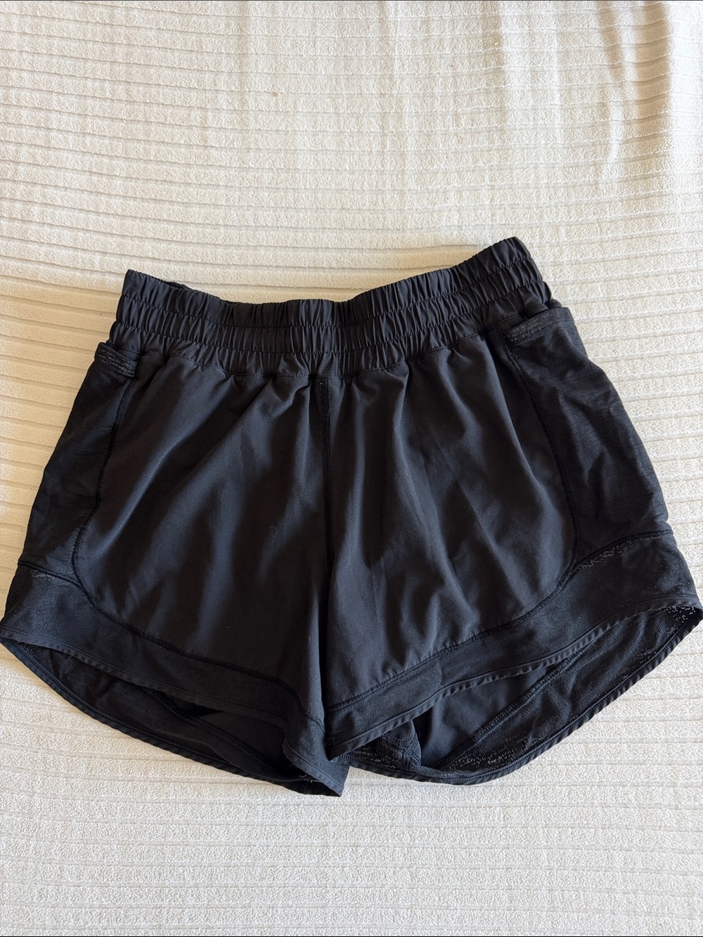 lululemon high waisted running shorts with side pockets